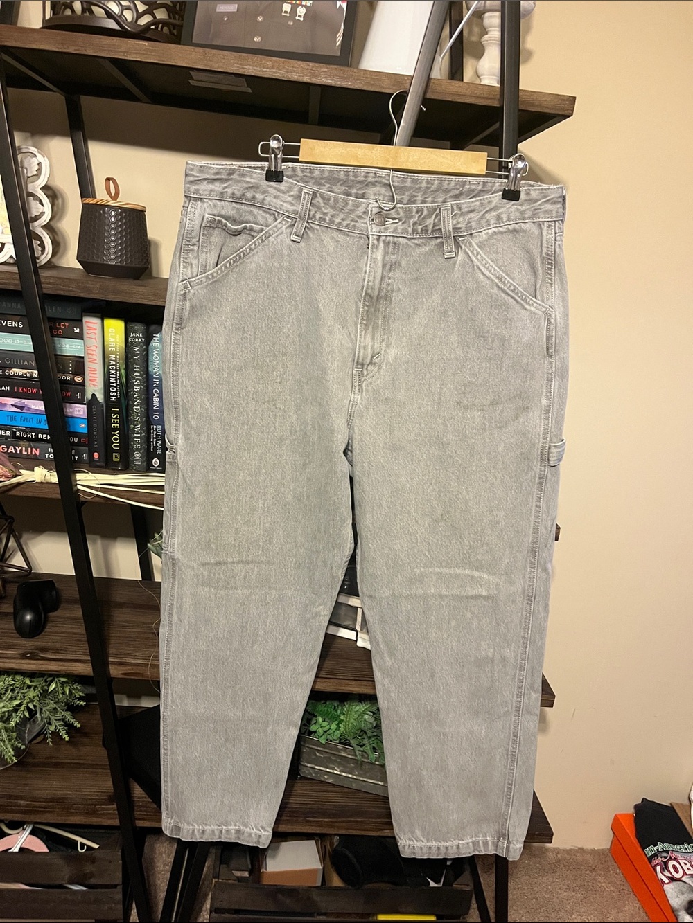 Levi’s Grey Carpenter Jeans Size 38x30 - Picture 2 of 4